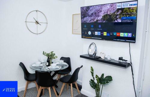 Stoke House Sleeps 6 with Garden and Parking - Foto 3