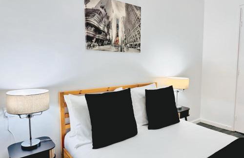 Cosy 1 bed flat, sleeps 4, free parking - Photo 19