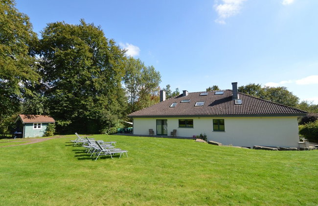 Scenic Villa Near Lake View - Foto 46