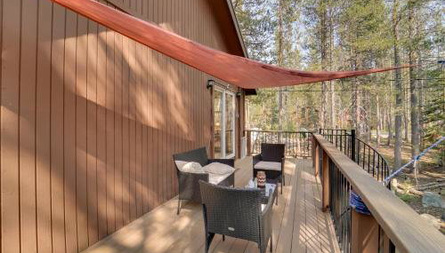 Near Donner Lake and Skiing Soda Springs Cabin! - Foto 2