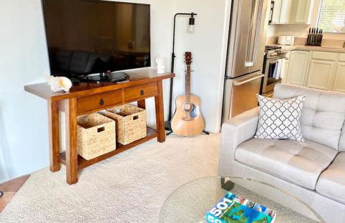 Modern & Cozy Gem ~ Walk to the Beach ~ Queen Beds - Photo 10