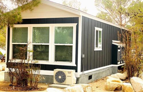 Modern Tiny Home with Mountain Views Near Mt. Whitney, Lone Pine, California - Foto 10