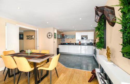 Stunning Thames View 2-Bedroom Apartment 2 Baths & 2 Balconies Sleeps 6 - Foto 41