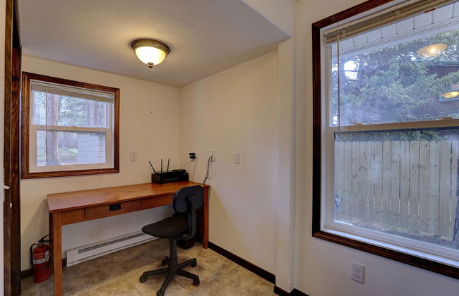 Serene Creek Side Cottage Retreat - Foto 20