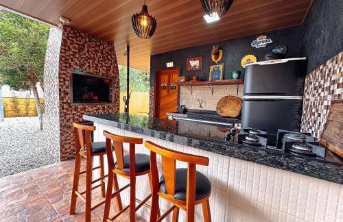 Casa espaçosa com churrasqueira - Foto 9