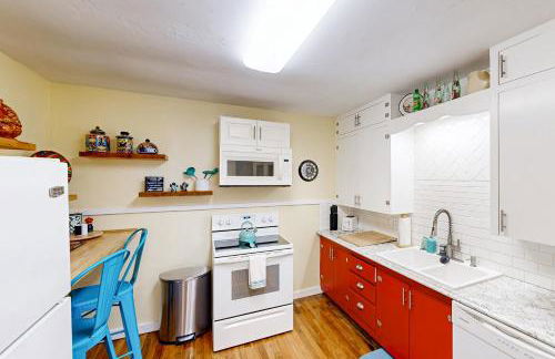 Play Room, Patio and Fire Pit! Cozy Kerrville Home - Foto 10