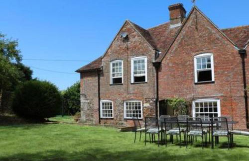 Wilksworth Caravan Park - Photo 2