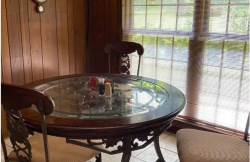 Cajun Stays Cozy 3BR Ranch Near Lafayette with WiFi and Parking - Foto 41