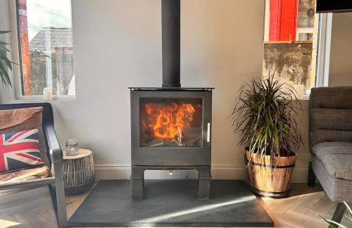 The Connaught Suite - Inc Private Hot Tub - Photo 3