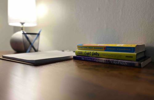 HotTub, King & PoolTable~East Wichita - Foto 37