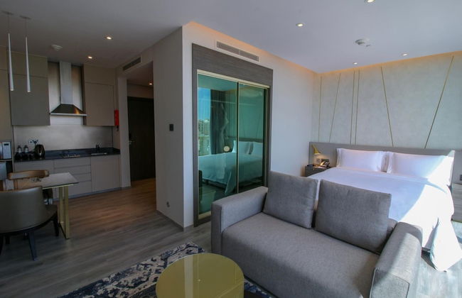 Views Hotel & Residences - Foto 9