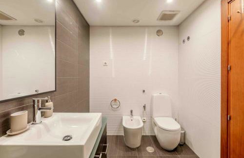 Modern 2 bedroom apt 20 min from city center - Foto 29