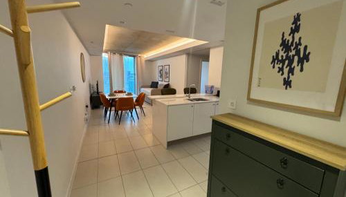 High Floor Modern 1BR Stunning Views Balcony AC Free Parking - Foto 5