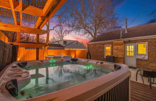 Relaxing Spot with Zen Garden & Year-Round Hot Tub - Foto 2