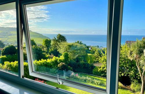 Stunning Charmouth Property with Bay views! - Photo 18