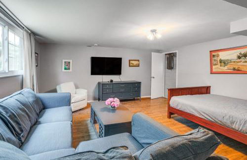 Arlington Townhome with Furnished Patio! - Photo 21