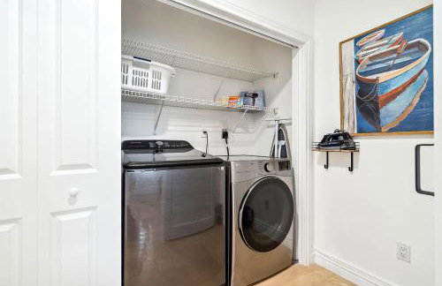 6-BD 3-BA Dreamy Vacation Retreat in Coral Terrace - Foto 39