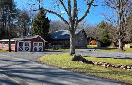 Pocono Farmhouse - Fully Renovated 1881 Home - Foto 40