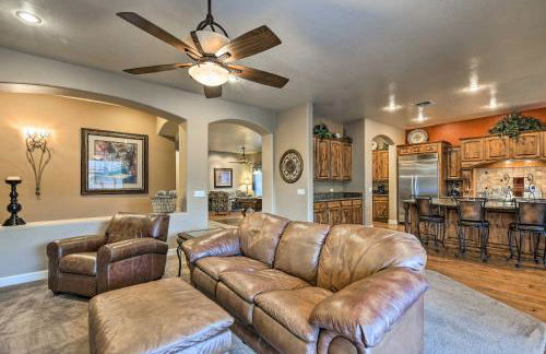 Heated Pool and Putting Green Luxe Gilbert Home - Photo 5