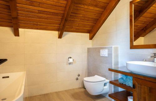 Villa Brusiana with heated pool - Photo 35