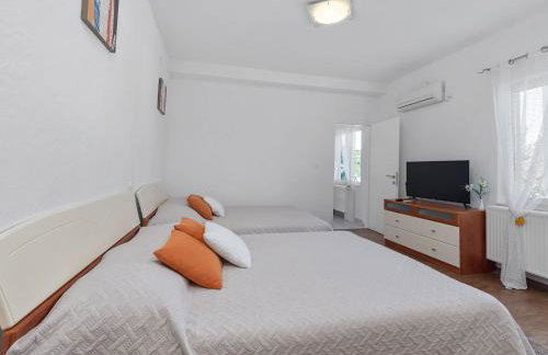 Holiday Home Anwesen Villa Almas- Sauna- Fitnessraum- Multisport by Interhome - Foto 18