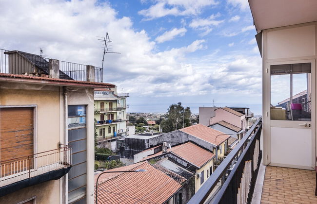 Zafferana Apartment with Balcony - Foto 19