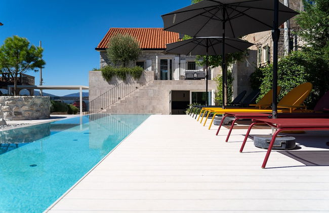 Villa Lastva is a Five Star Seafront Luxury Villa With Privite Pool - Foto 30