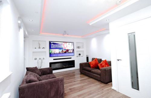 Cozy Place in Salford, Sleeps 8, 4 Bedroom, 5 Beds - Foto 51