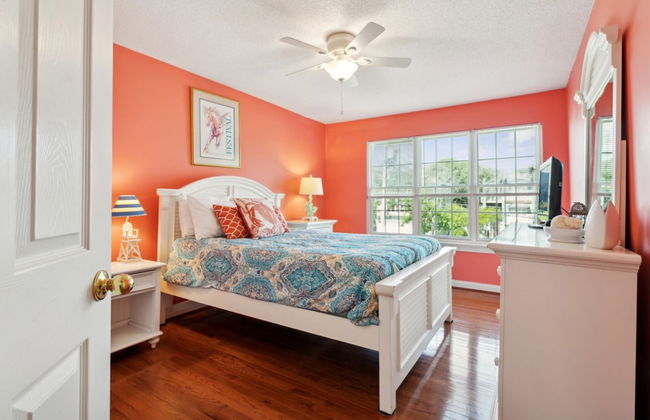 Coastal Escape w Pool Pool Table Walk to Beach - Foto 51