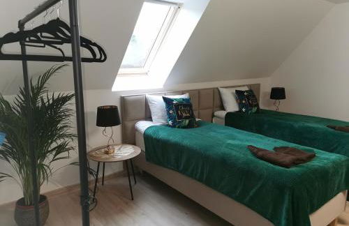 Under the Hill 3 - Foto 5