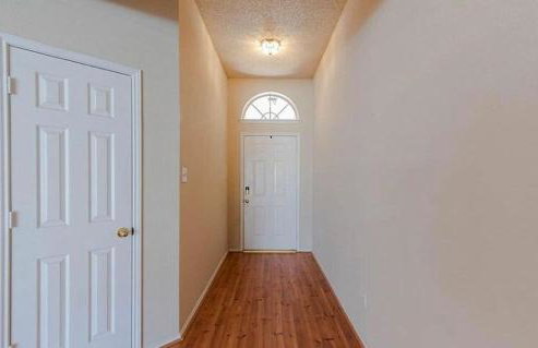 Comfy 3-Bedroom Home in Arlington - Foto 48