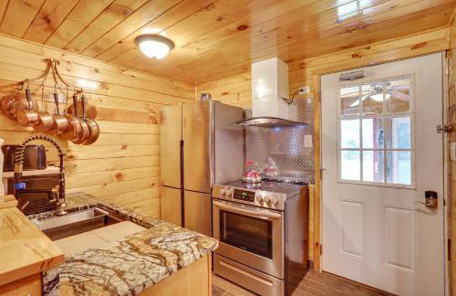 Cozy Upstate New York Getaway with Fire Pit! - Foto 5