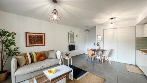 Confortable T2 pour 4 voyageurs, parking privé et terrasse - Photo 2