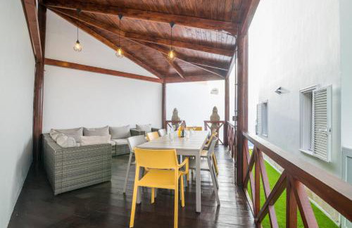BEAUTIFUL VILLA - 4 bedrooms, heated pool, 2 priv car park places, fibre net, PS5, tv channels - Foto 27