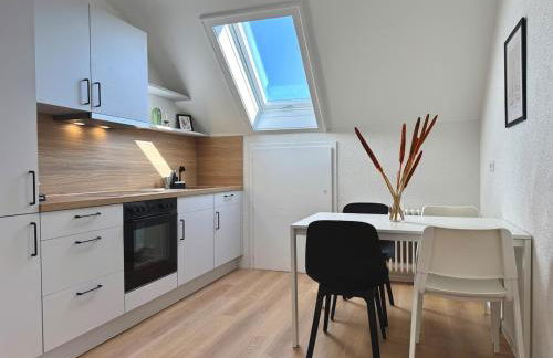 Gemütliches Dach-Apartment in der Stadt - ADAM - - Foto 13