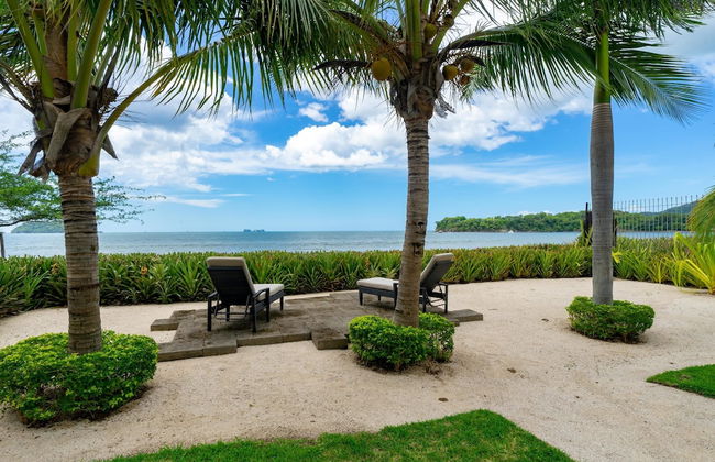 Beachfront Villa - Sunsets and Daily Maid Service - Photo 39