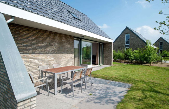 Tail-wagging Lake Escape - Photo 19