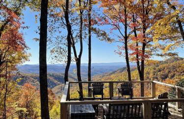 Unique Rustic Barn Theme home Amazing views! Luxe - Foto 42