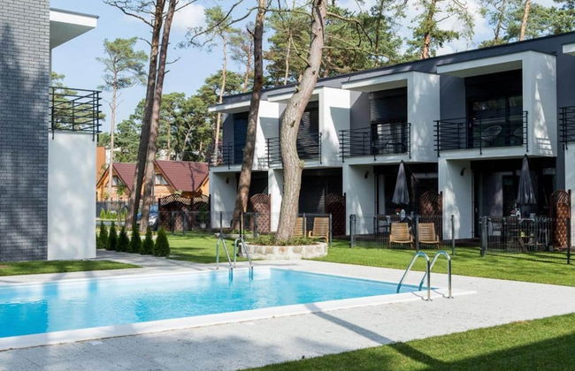 Comfortable Holiday Home With Garden, Summer Pool - Photo 1