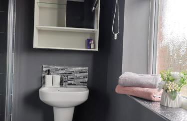 Olive and Carols Walsall Stays - Foto 10