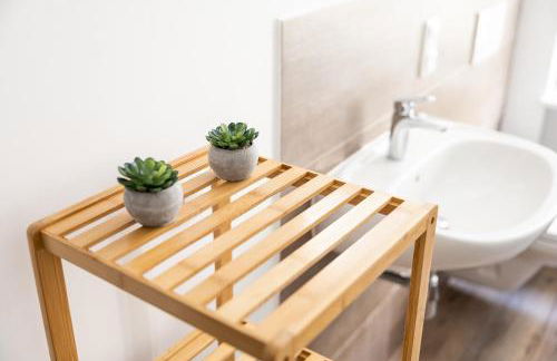 Apartments am Neuen Theater - Parkplatz nach Verfügbarkeit - Altstadt - Küche - Wifi - Powered by Ko-Living - Foto 35