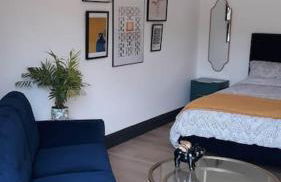 The Ludlow Room, Old School Lane - Photo 1