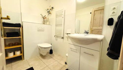 SuperHosts ZENTRUM - Parkplatz - BADEWANNE - Netflix - KAFFEE - Foto 4, towels, Shower