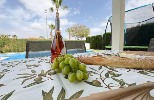 Villa Sofía - 2 bedroom villa with private pool and garden - Foto 15