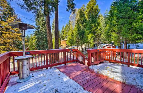 Running Springs Cabin with Deck and Forest Views - Foto 2
