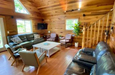 14 Guest 7 Bed 4 BR Lakefront Cabin w Hot Tub - Foto 38