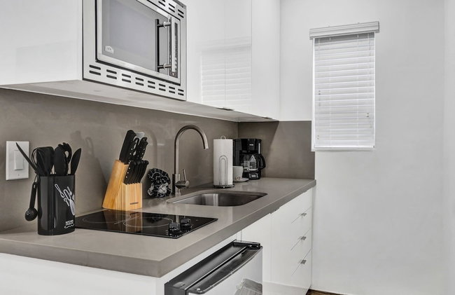 Newly Renovated Apt-unit #1 Close to Beach - Foto 7