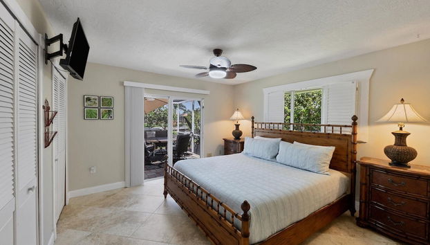 945 Santa Brigida Court - Foto 2, Habitación