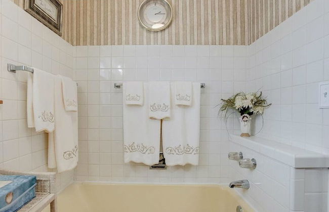 3-Bedroom Lakefront House - Foto 16