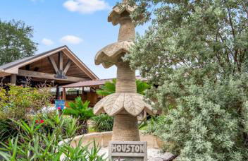 Tropical Escape Pool Jacuzzi Bar in Alvin TX - Photo 75